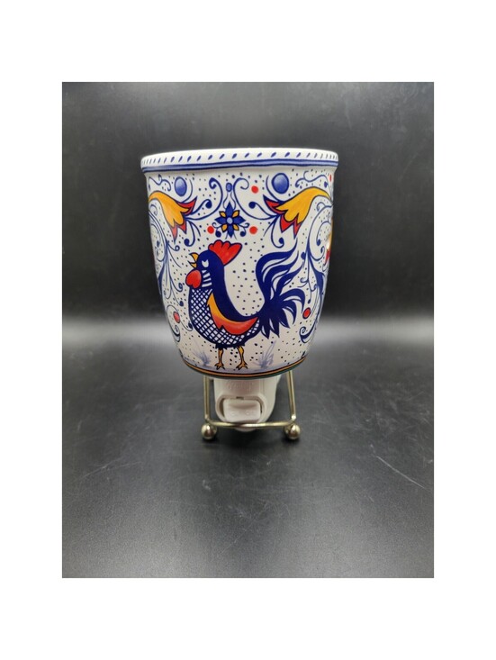 Scentsy Other - Scentsy Plug-in Scent Warmer Nightlight & bulb Italian Rooster Retired